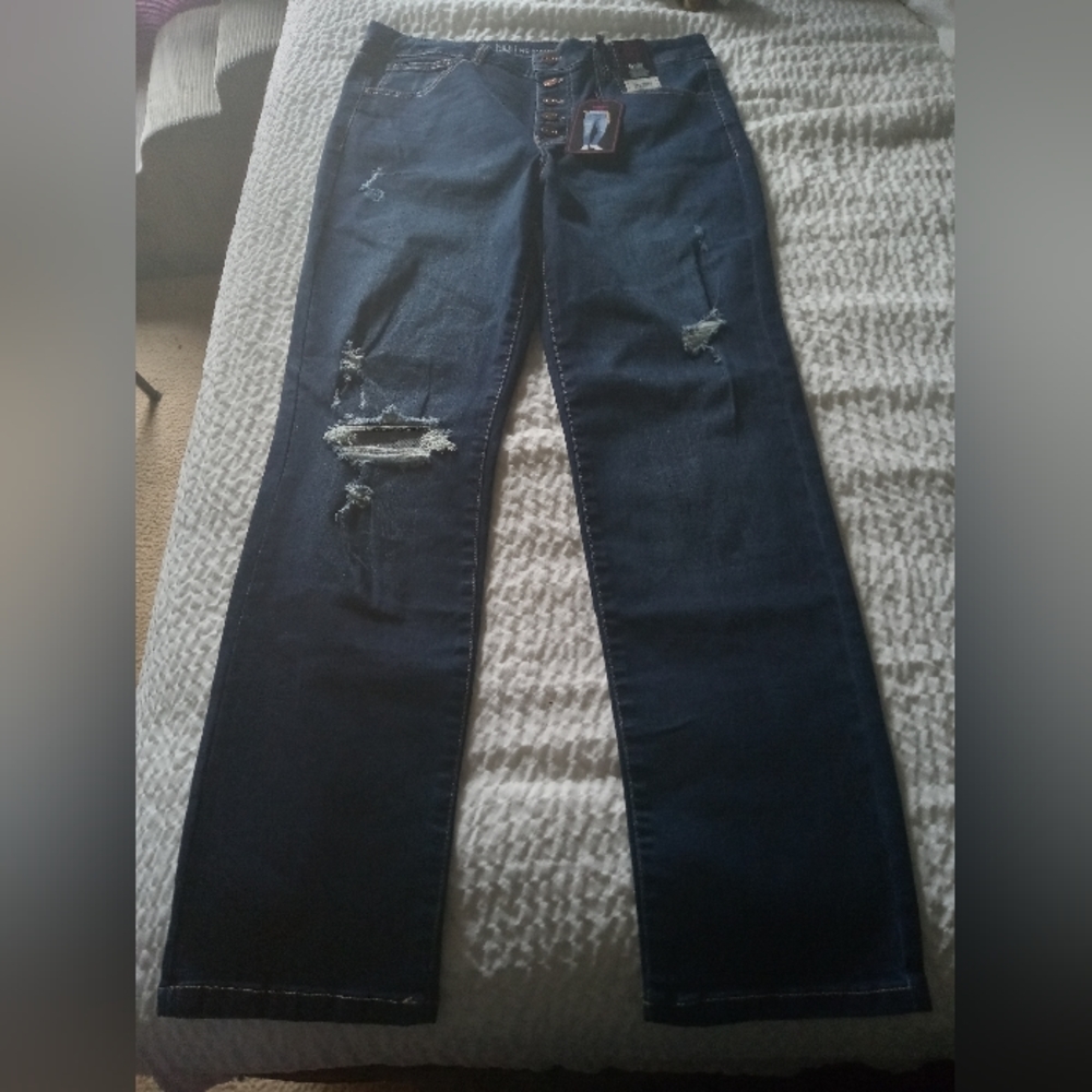 WOMANS JEANS